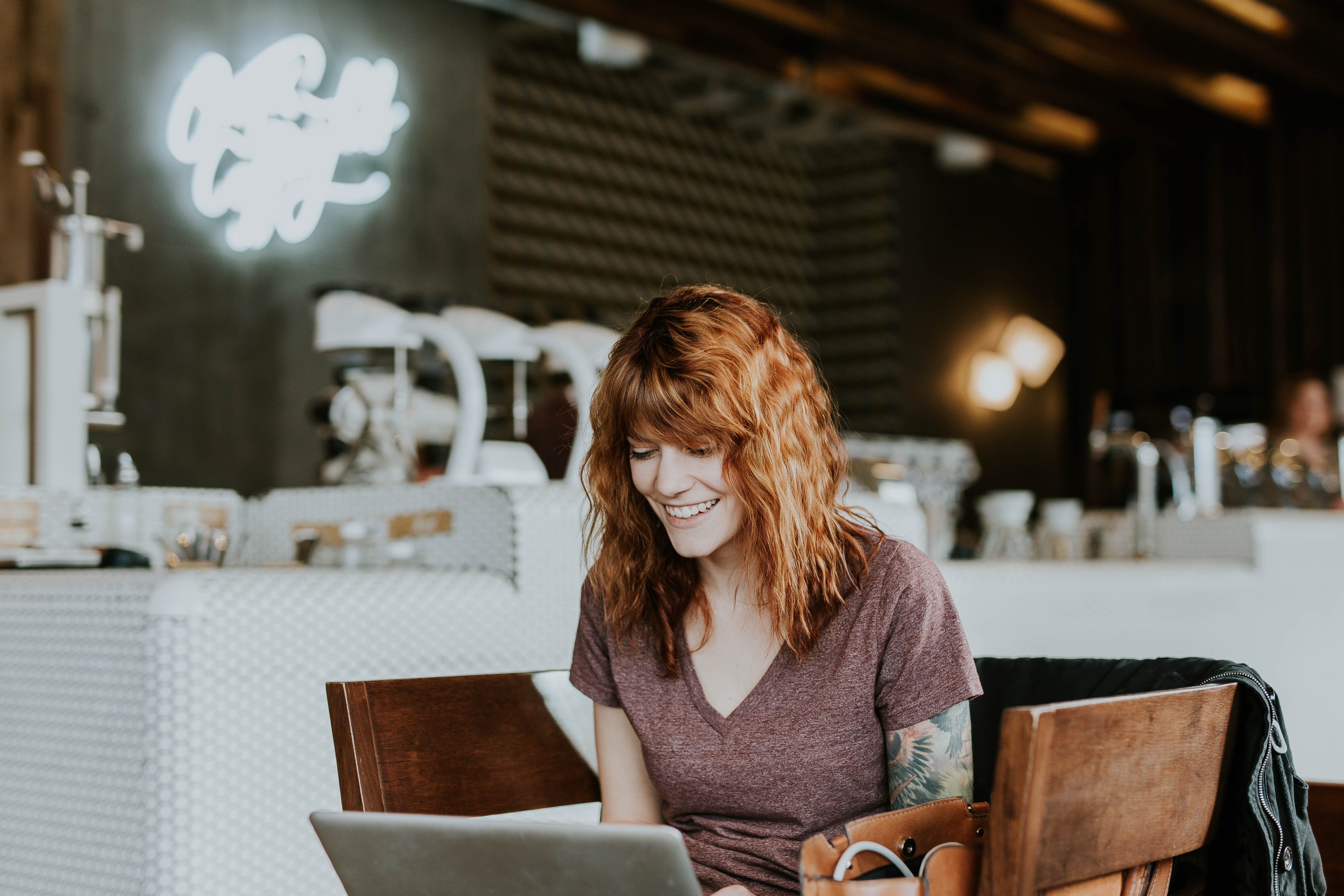 Woman reviews the best crowdfunding platforms in Australia