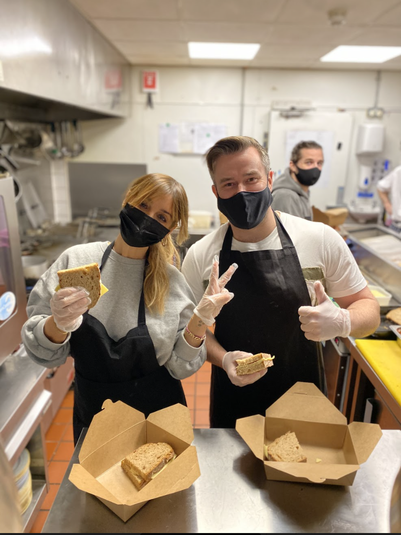 Matt and Louise Redknapp putting together lunch boxes